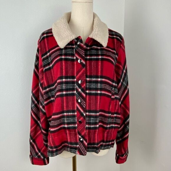 Christopher & Banks Women’s Red Plaid Cropped Bomber Jacket Sherpa Holidays P/L - Picture 1 of 14